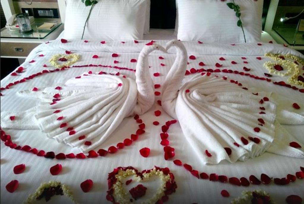 Hotel The Pgs Vedanta Kochi Zewnętrze zdjęcie