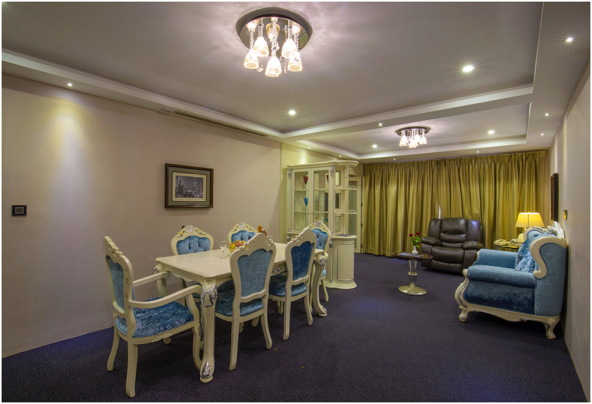 Hotel The Pgs Vedanta Kochi Zewnętrze zdjęcie