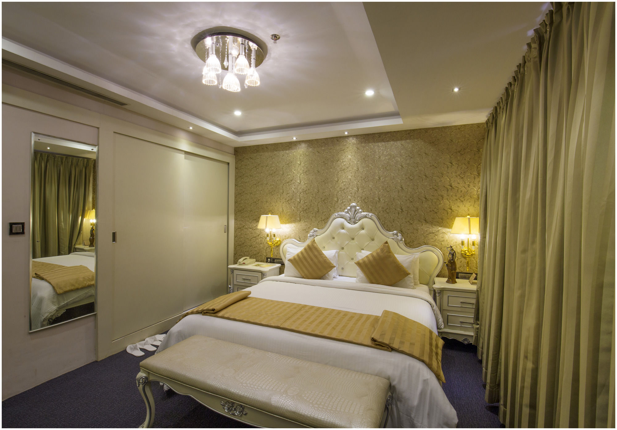 Hotel The Pgs Vedanta Kochi Zewnętrze zdjęcie