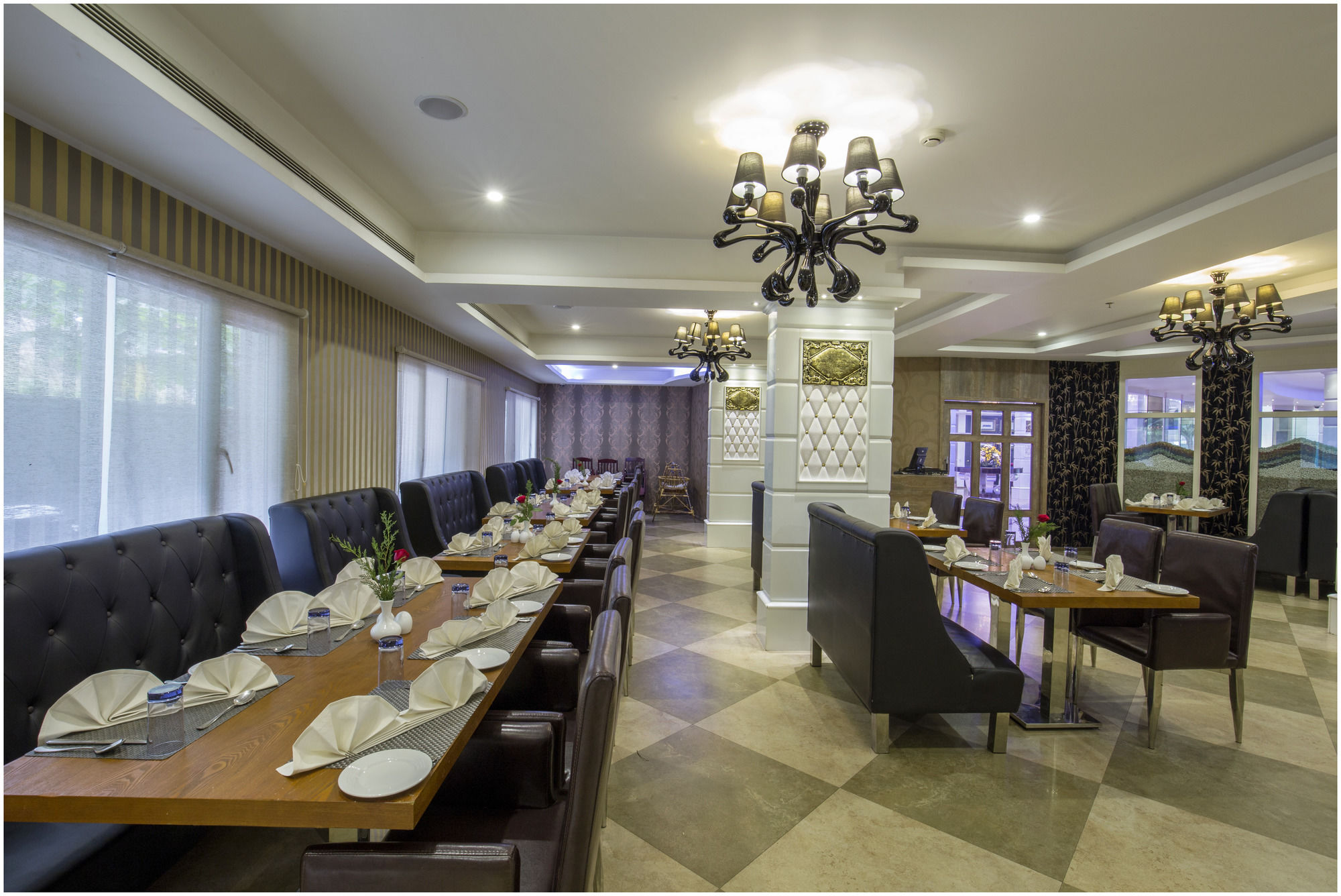 Hotel The Pgs Vedanta Kochi Zewnętrze zdjęcie